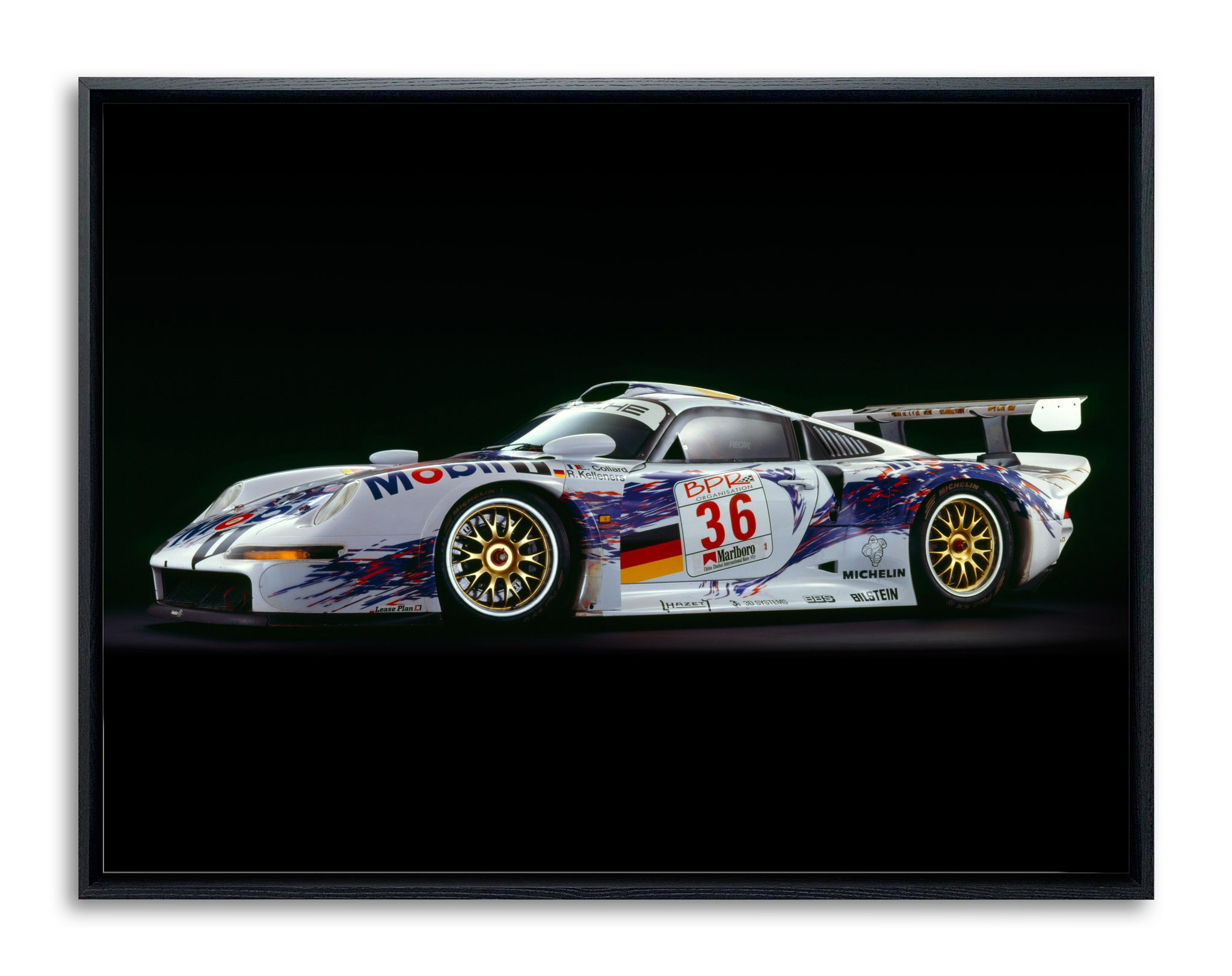 Porsche-911-GT1-Side-