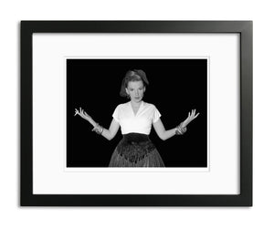judy garland cigarettes As a child star, was forced by Hollywood executives to drink black coffee, smoke cigarettes, and take amphetamines. For the rest of her life, she battled drug addiction, eating disorders Somebody just sent me a